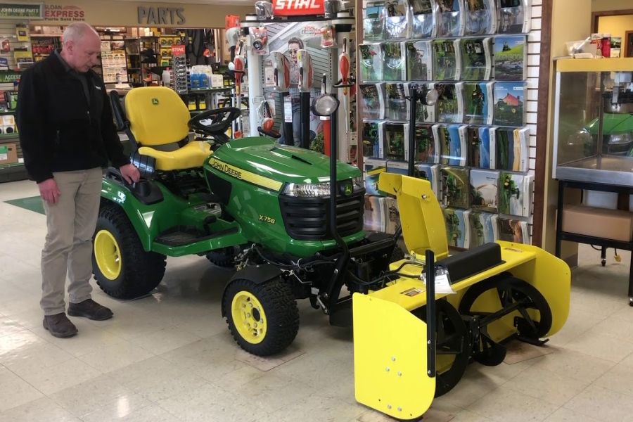 John Deere Garden Tractor History: 60+ Years of Innovation 9 John Deere X758 tractor